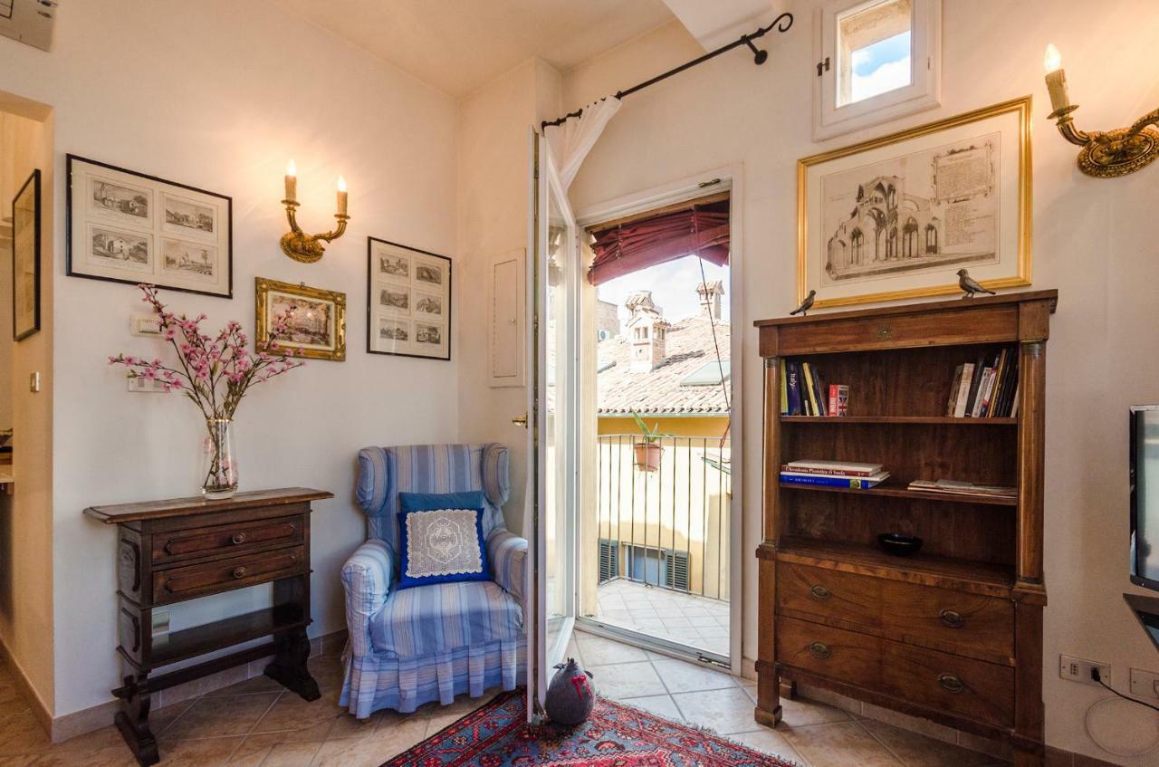 Lupari Apartment, Palazzo Storico Sotto Le Due Torri Bologna Exteriör bild