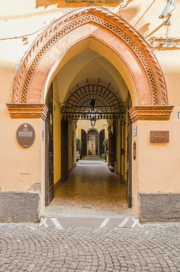 Lupari Apartment, Palazzo Storico Sotto Le Due Torri Bologna Exteriör bild
